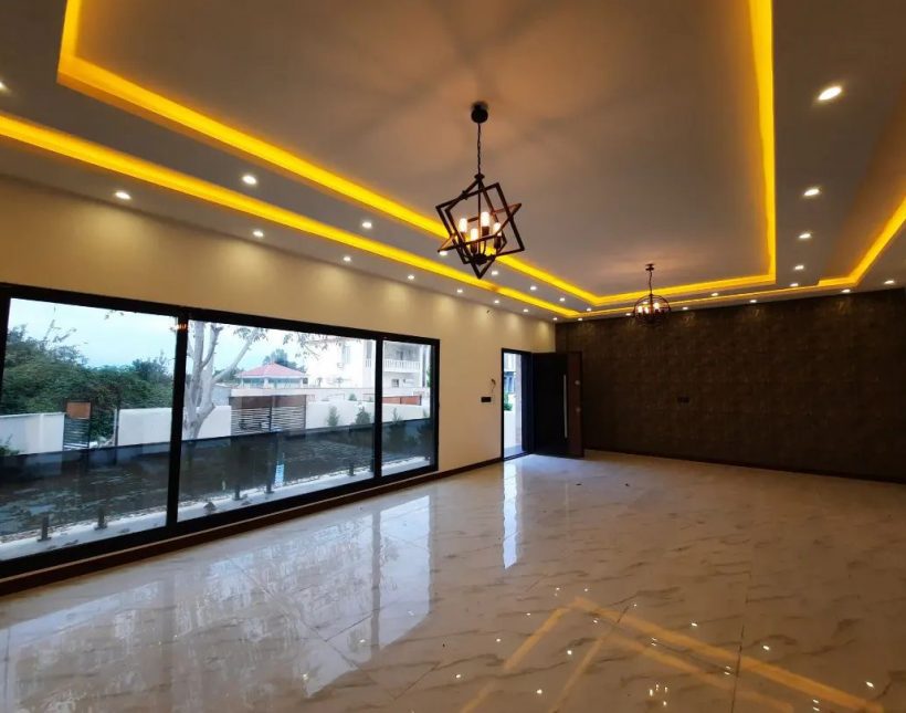 خرید ویلا همکف مدرن 200 متری شهرکی | 200 متر