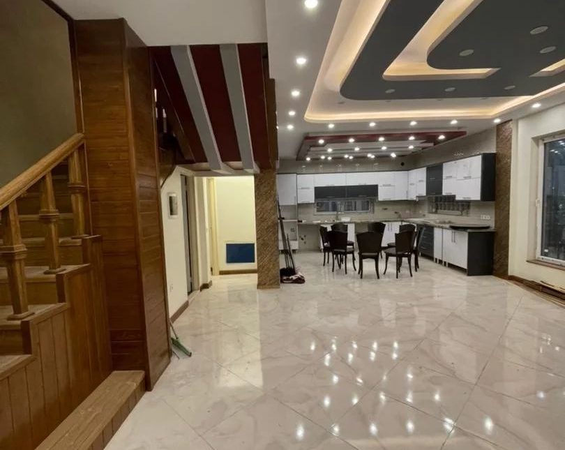 فروش ویلا 350 متری با سند تک برگ نما سنگ | 350 متر