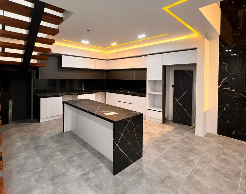 خرید ویلا روف و استخر دار 300 متری جاده‌ دریا | ۳۰۰ متر