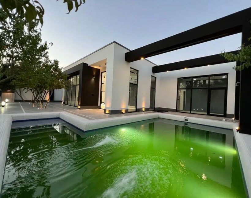 خرید ویلا 390 متری استخر دار آهودشت | ۳۹۰ متر