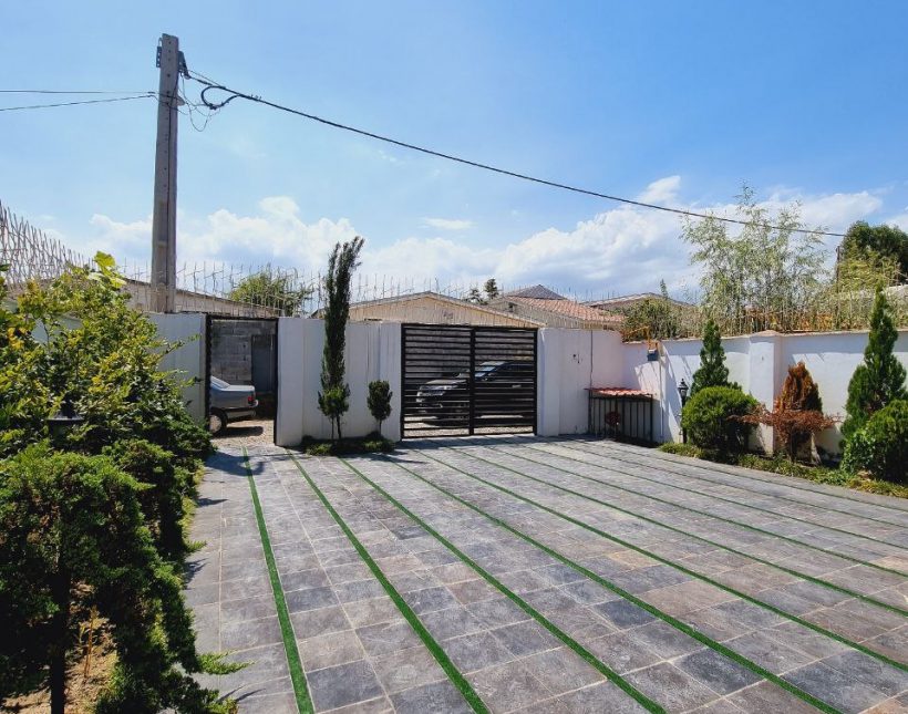 خرید ویلا نیم پیلوت سند تک‌ برگ شهرکی منطقه برند جنگلی | 270 متر