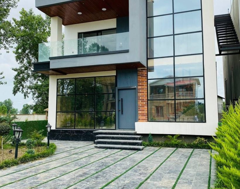 خرید ویلا 300 متری نما مدرن شهرکی | 300 متر
