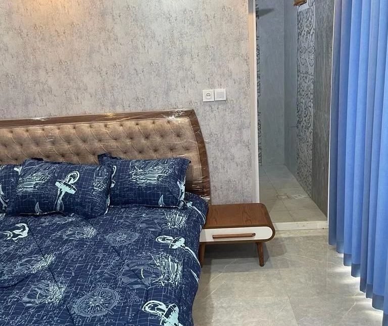 خرید ویلا باغ 1200 متری استخر دار جفت دریاچه ماهان | ۱۲۰۰ متر