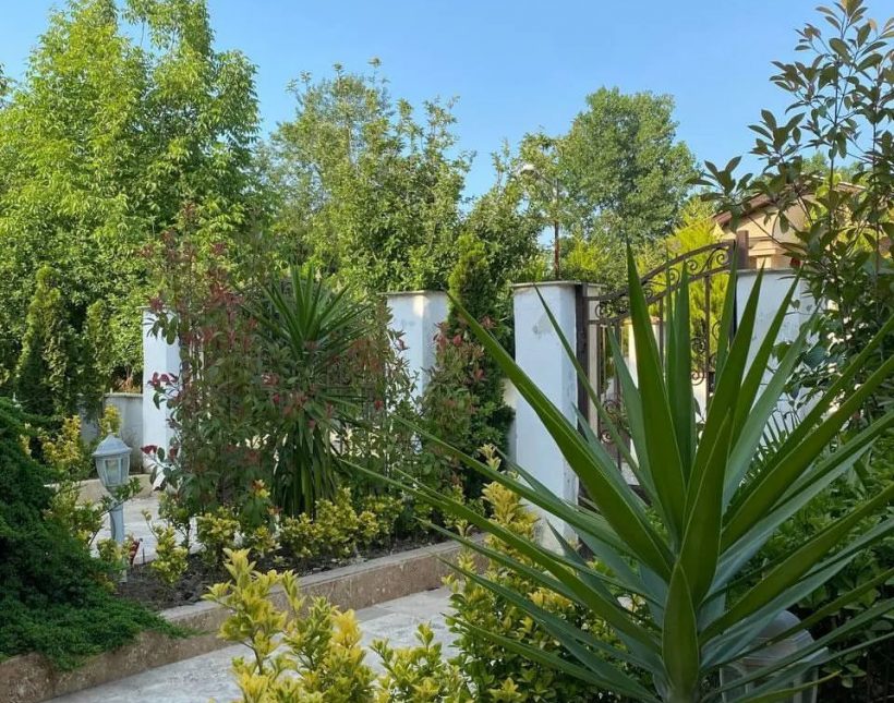 خرید ویلا نیم پیلوت سنگی مبله شهرکی | ۲۸۰ متر