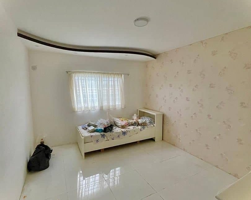 خرید ویلا 250 متری نما سنگ شهرکی و مبله | ۲۵۰ متر