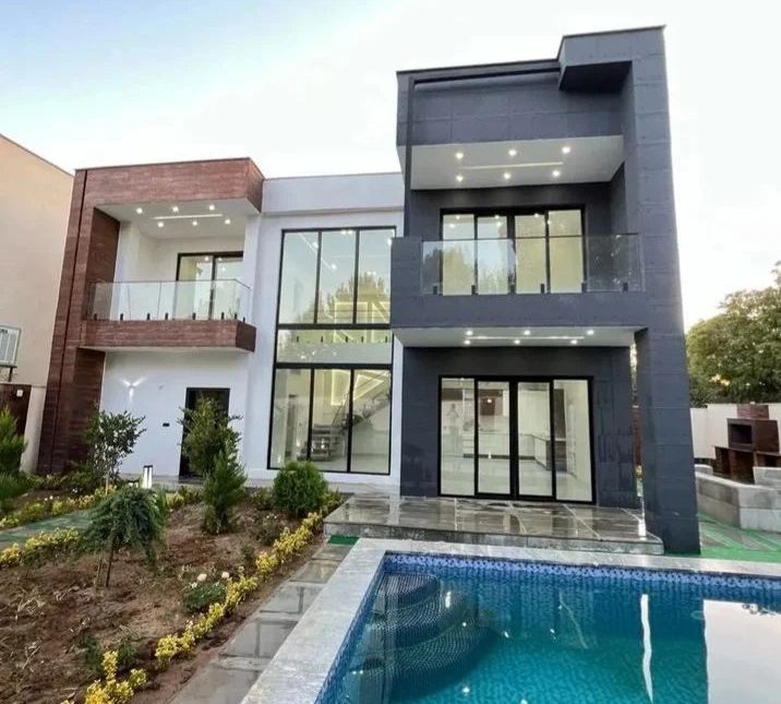 خرید ویلا دوبلکس شهرکی مدرن با متراژ 500 متر | ۵۰۰ متر