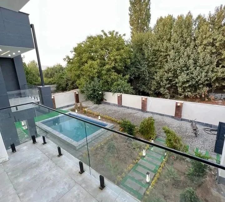 خرید ویلا دوبلکس شهرکی مدرن با متراژ 500 متر | ۵۰۰ متر