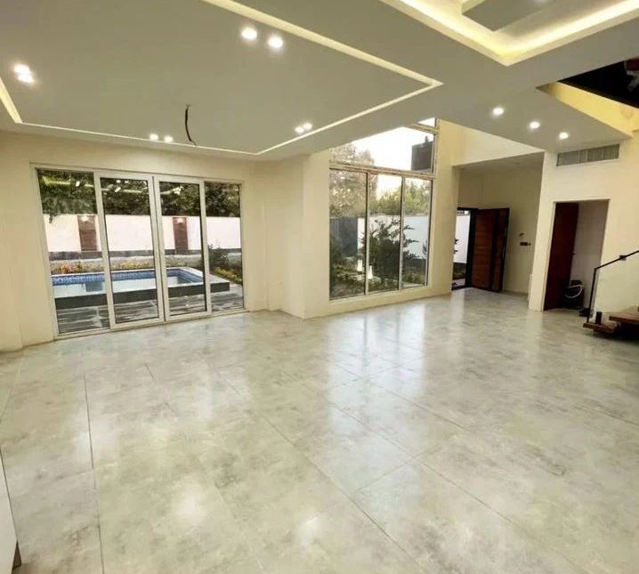 خرید ویلا دوبلکس شهرکی مدرن با متراژ 500 متر | ۵۰۰ متر