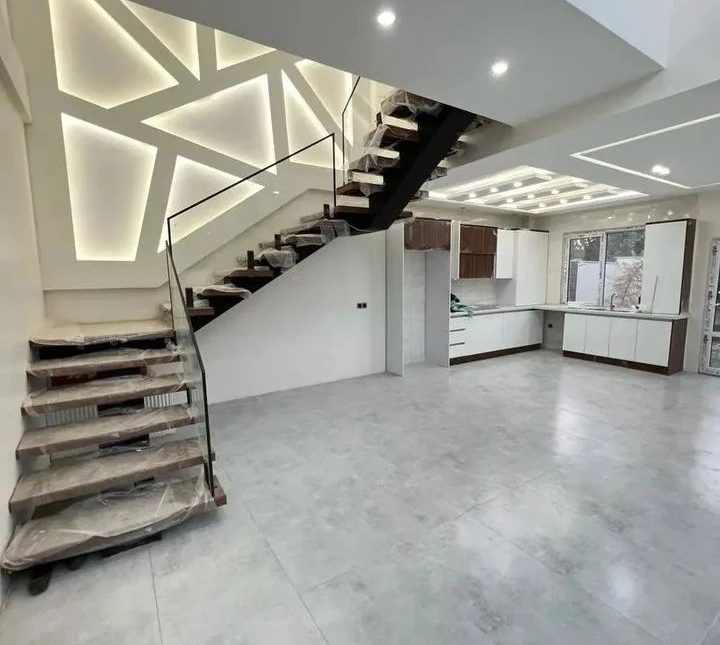 خرید ویلا دوبلکس شهرکی مدرن با متراژ 500 متر | ۵۰۰ متر