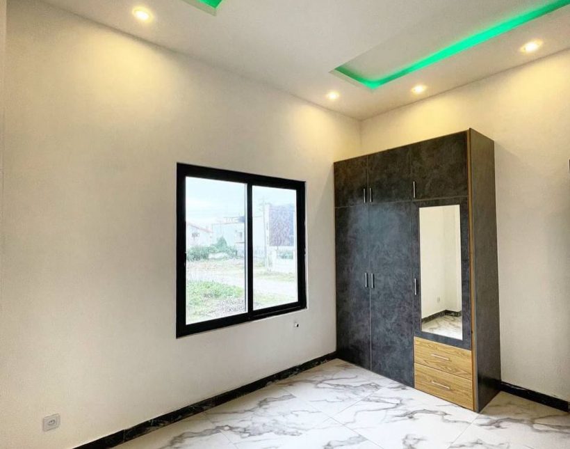 خرید ویلا مدرن 300 متری سند دار واقع در دامنه جنگلی | 300 متر
