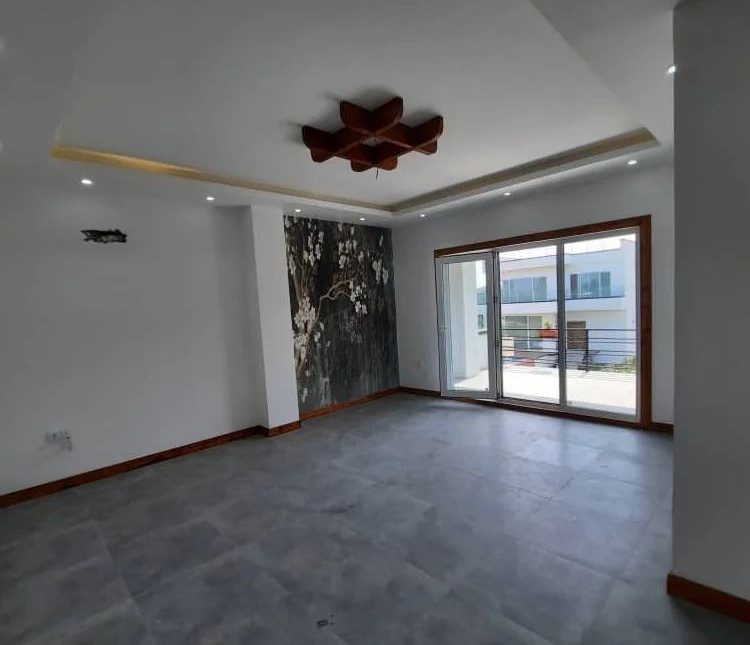 خرید ویلا دوبلکس استخر دار شهرک برند ساحلی | 300 متر