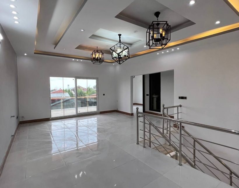 خرید ویلا دوبلکس نما مدرن سند دار | ۲۰۰ متر