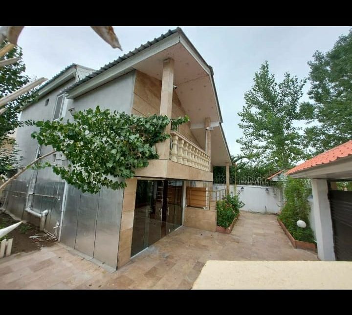 خرید ویلا شهرکی نیم پیلوت اقساطی | 300 متر