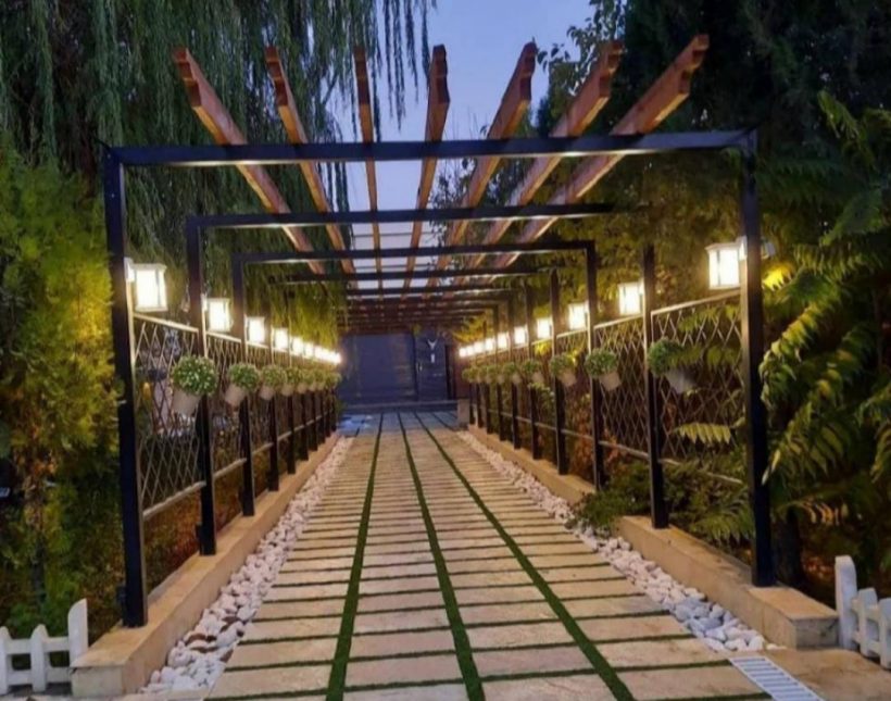 خرید ویلا باغ مدرن 380 متری فول مبله استخر دار نور | ۳۸۰ متر
