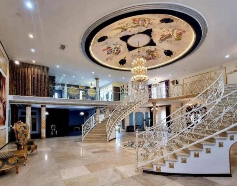 خرید ویلا کاخ نما سنگ 470 متری فول مبله سعادت آباد | 470 متر
