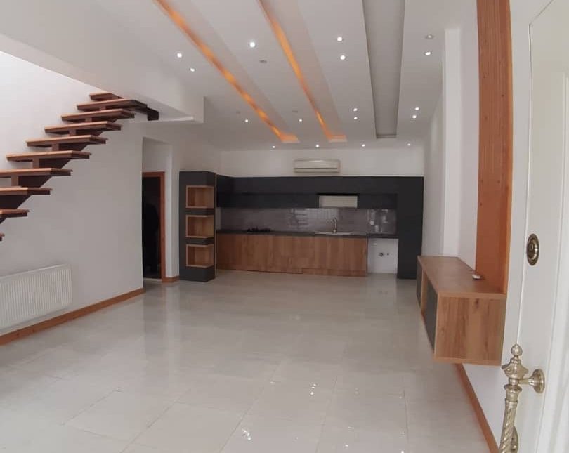 خرید ویلا استخر دار نما مدرن 200 متری | 200 متر
