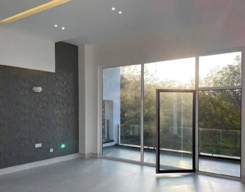 خرید ویلا دوبلکس 400 متری استخر دار نوساز نور | 400 متر