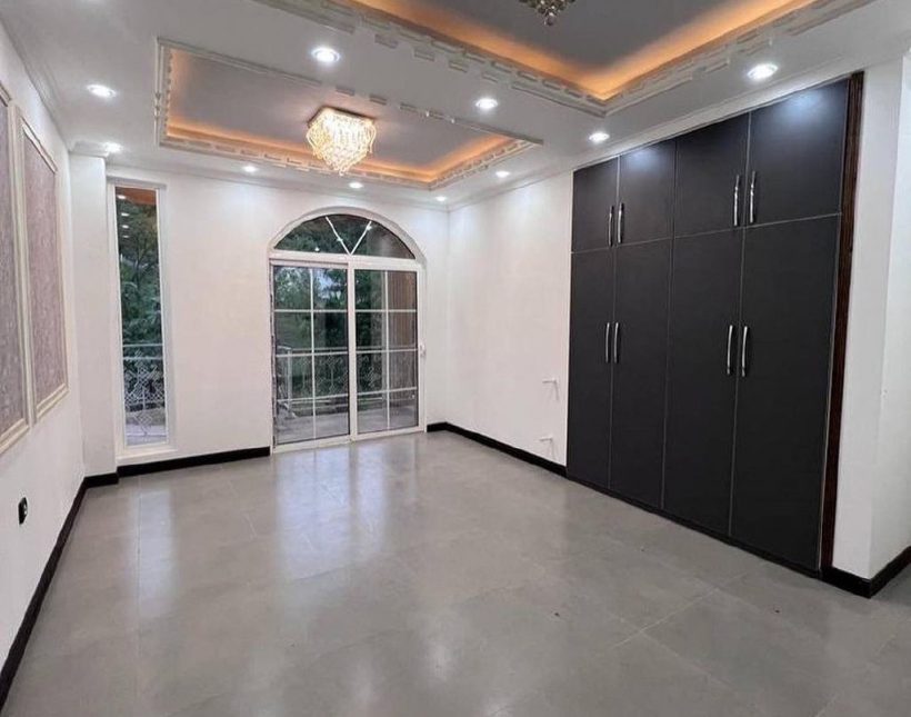 خرید ویلا 400 متری نما سنگ پای جنگل های میرنا | 400 متر