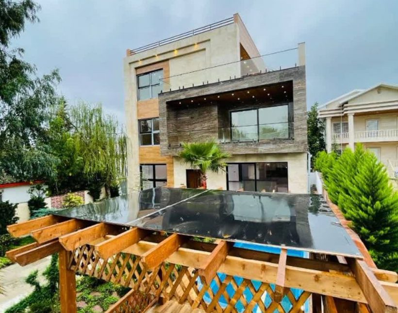 خرید ویلا مدرن 450 متری با استخر 4 فصل | 450 متر