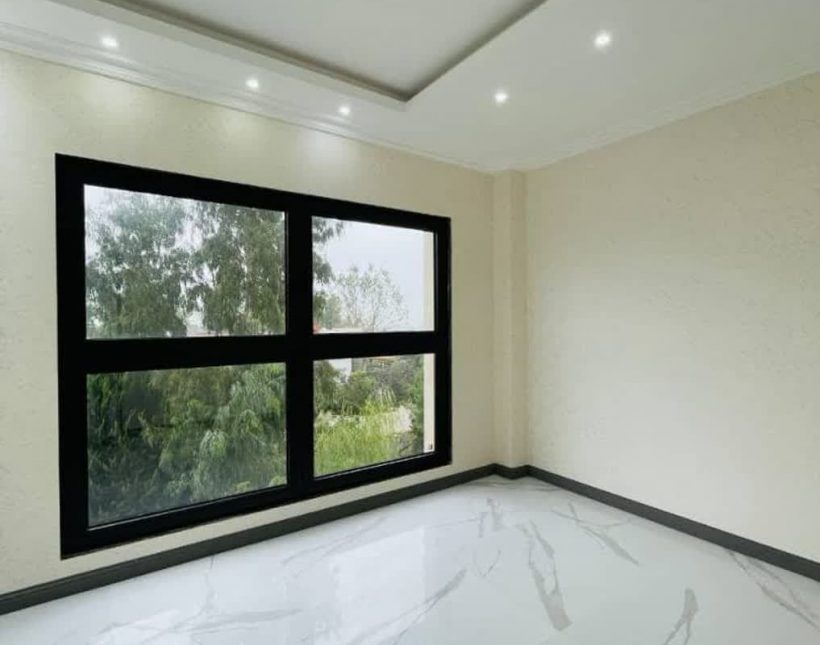 خرید ویلا مدرن 450 متری با استخر 4 فصل | 450 متر