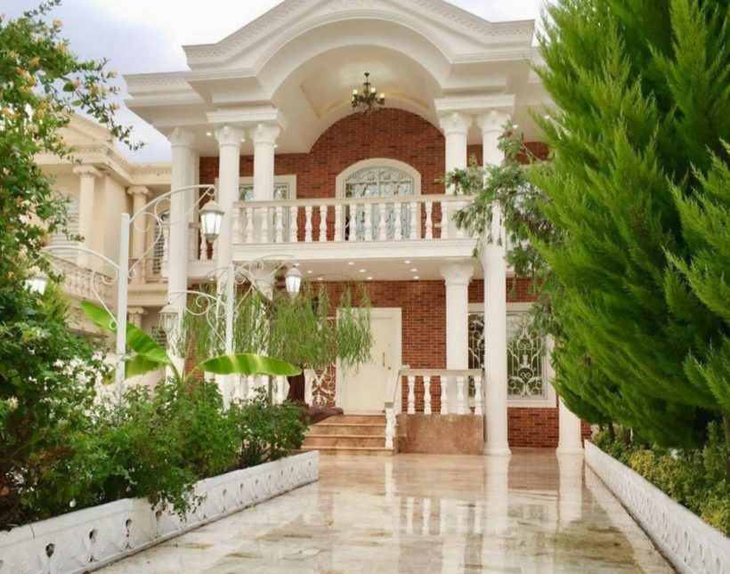خرید ویلا باغ نما رومی 425 متری جنگلی | ۴۲۵ متر