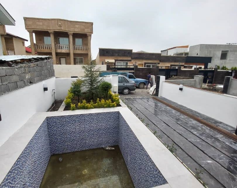 خرید ویلا مدرن سند دار استخر دار نوساز | 200 متر