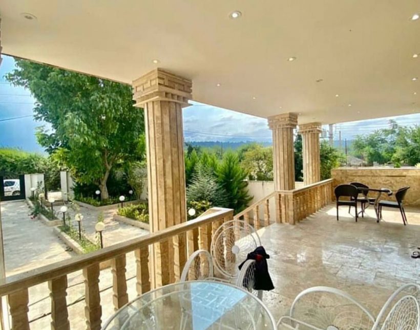 خرید ویلا باغ 350 متری نما سنگ سند دار | 350 متر