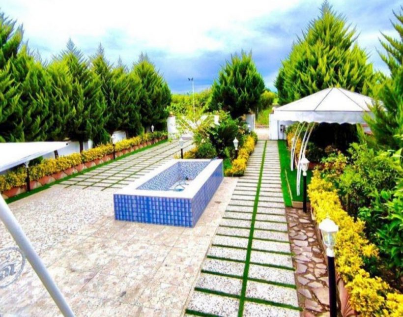 خرید ویلا باغ 250 متری استخر دار شهرکی با سند | ۲۵۰ متر