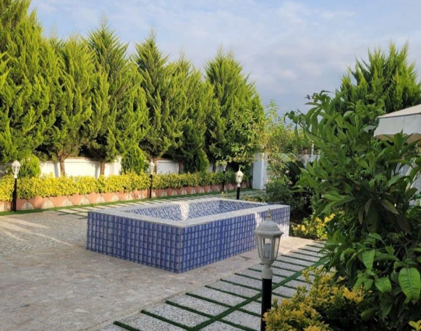 ویلا باغ 250 متری مشجر استخر دار شهرک بهارستان | ۲۵۰ متر