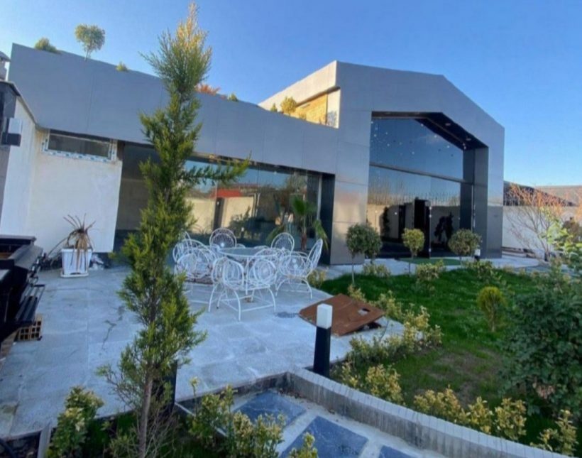 خرید ویلا مدرن 280متری نوساز با استخر و سونا | ۲۸۰ متر