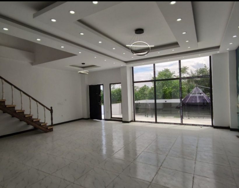 خرید ویلا مدرن 300 متری نوساز شهرکی نعمت آباد | ۳۰۰ متر