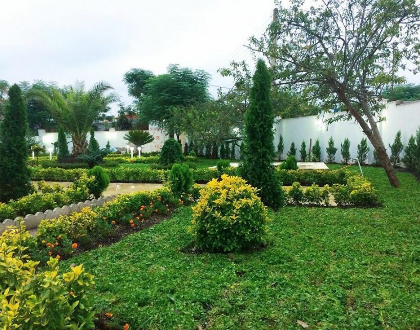 ویلا باغ سر سبز و سند دار 280 متری در شهرک با اصالت | 280 متر