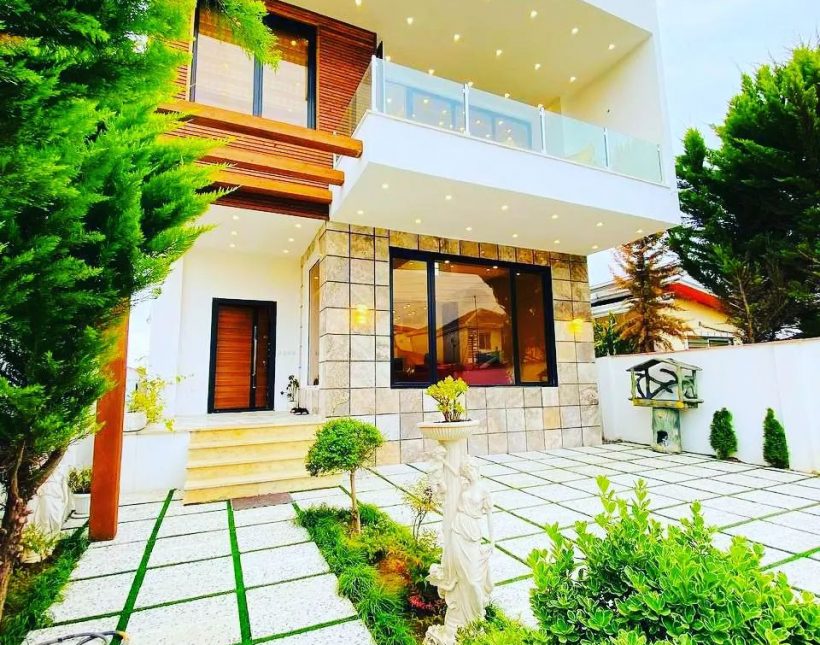 خرید ویلا دوبلکس مدرن شهرکی فول فرنیش با روف | ۲۵۰ متر