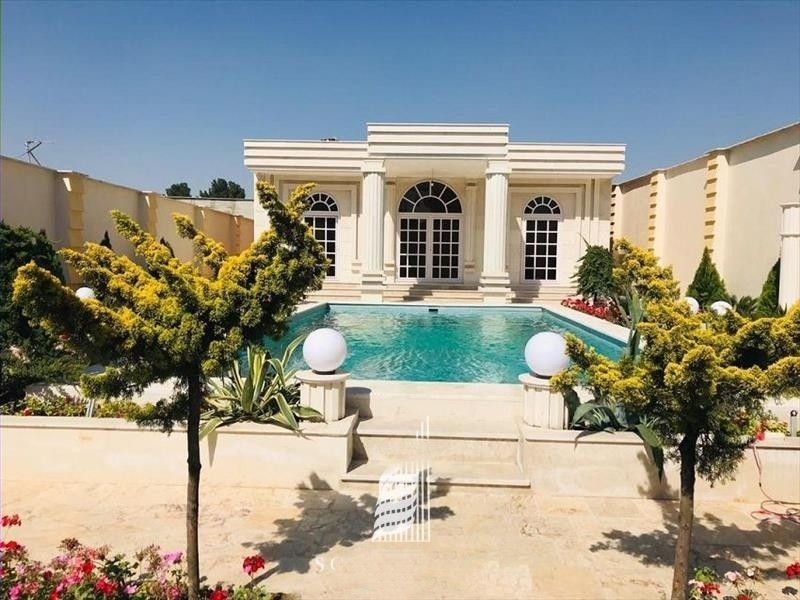 خرید ویلا استخر دار 410 متری فول امکانات شهرکی | ۴۱۰ متر