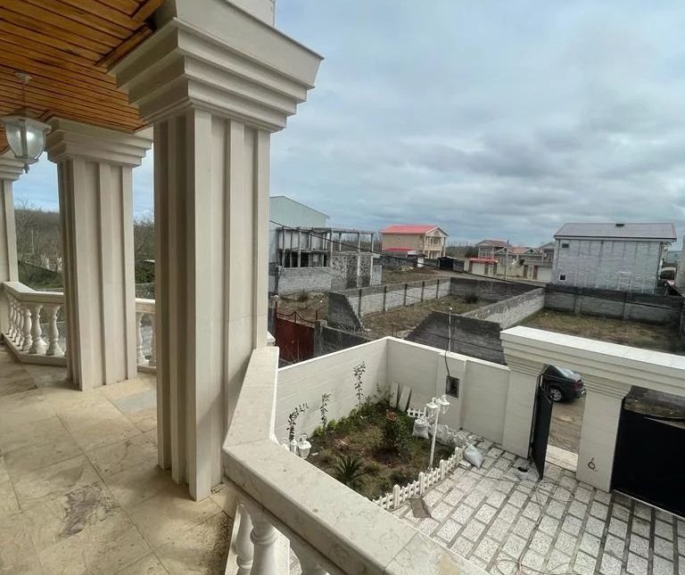 کاخ ویلا 350 متری سند دار و شهرکی چمستان | ۳۵۰ متر