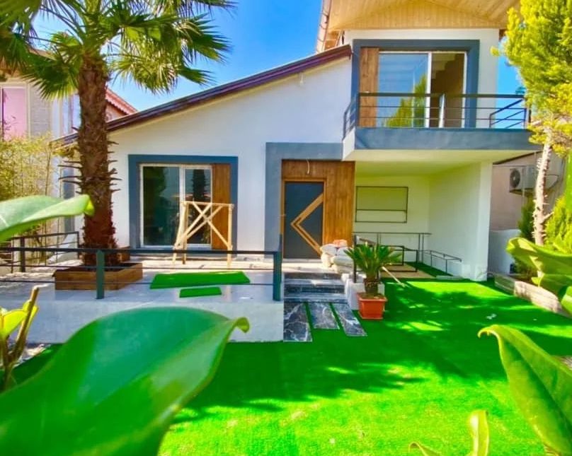 ویلا نیم پیلوت 260 متری هوشمند و شهرکی چمستان | ۲۶۰ متر