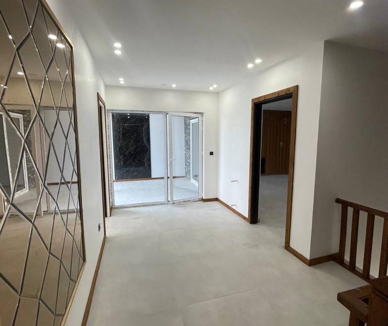 فروش فوری ویلا دوبلکس نما مدرن با 260 متر بنا | 350 متر