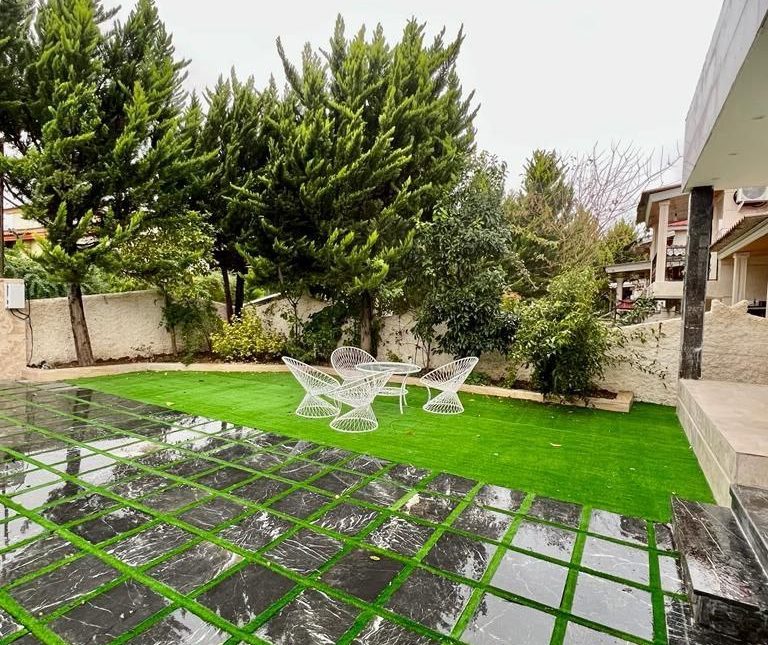 خرید ویلا 240 متری شهرکی سند دار نزدیک به جاده | 240 متر