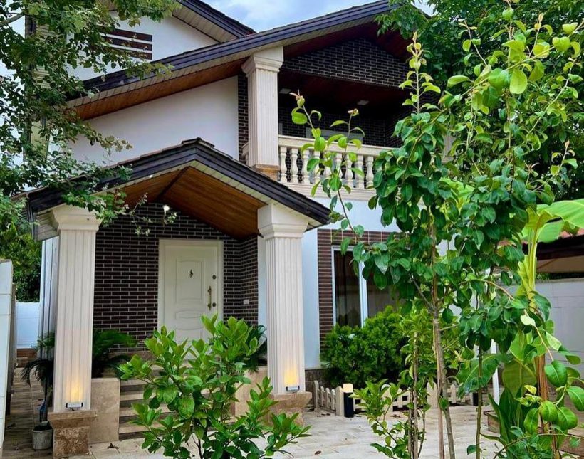 ویلا باغ نما انگلیسی 350 متری مبله کامل شهرکی | ۳۵۰ متر