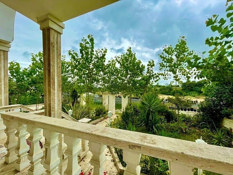 ویلا باغ نما سنگی 250 متری جفت جنگل سند ششدانگ | ۲۵۰ متر