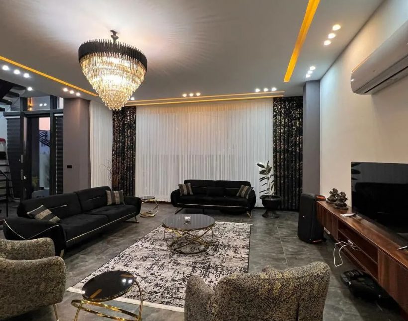 ویلا دوبلکس نما مدرن استخر دار مبله کامل | ۳۰۰ متر