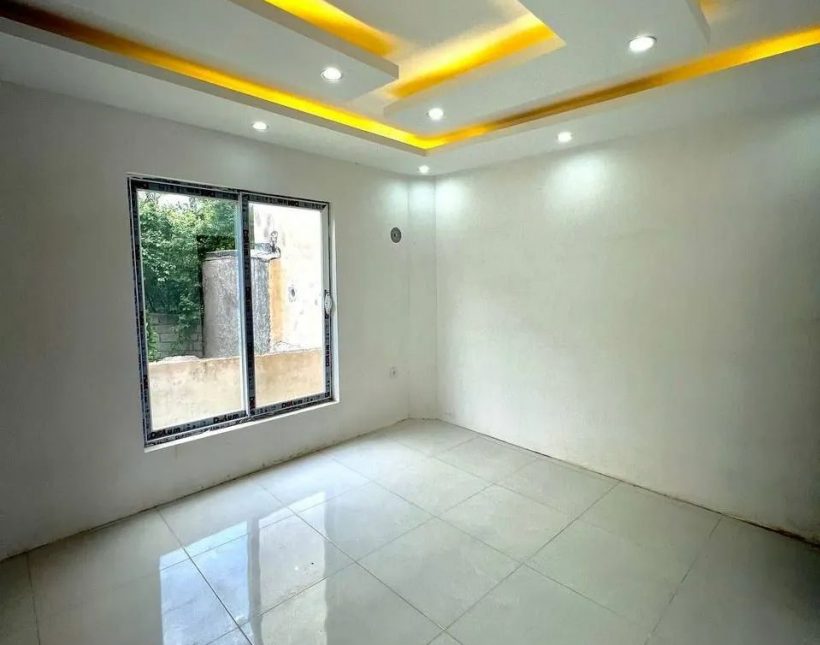 ویلا نیم پیلوت 250 متری شهرکی جفت جنگل سند شش دانگ | ۲۵۰ متر