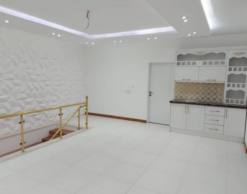 کاخ ویلای 300 متری با ویوی ابدی بالا دست جاده | ۳۰۰ متر