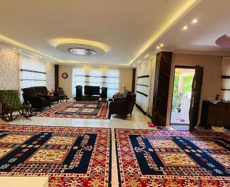 ویلا استخر دار با سند | 300 متر