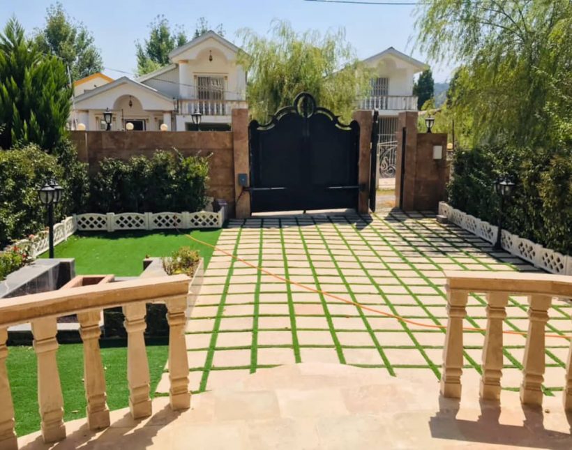 ویلا کاخ نما سنگ با حیاط سازی سرسبز | 340 متر