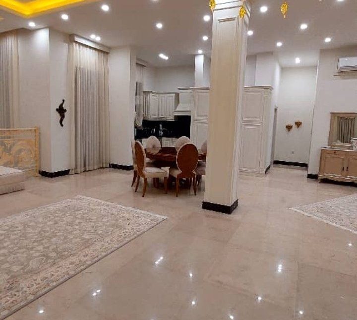 ویلا نما انگلیسی 600 متری استخر دار منطقه برند | 600 متر