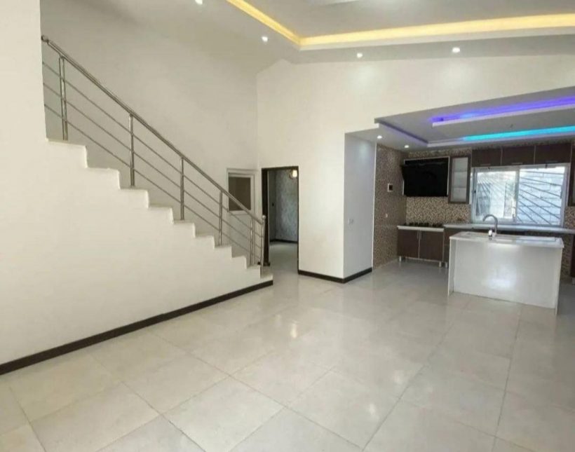 خرید باغ ویلای پیلوت 300 متری استخر چهار فصل سند دار | 300 متر