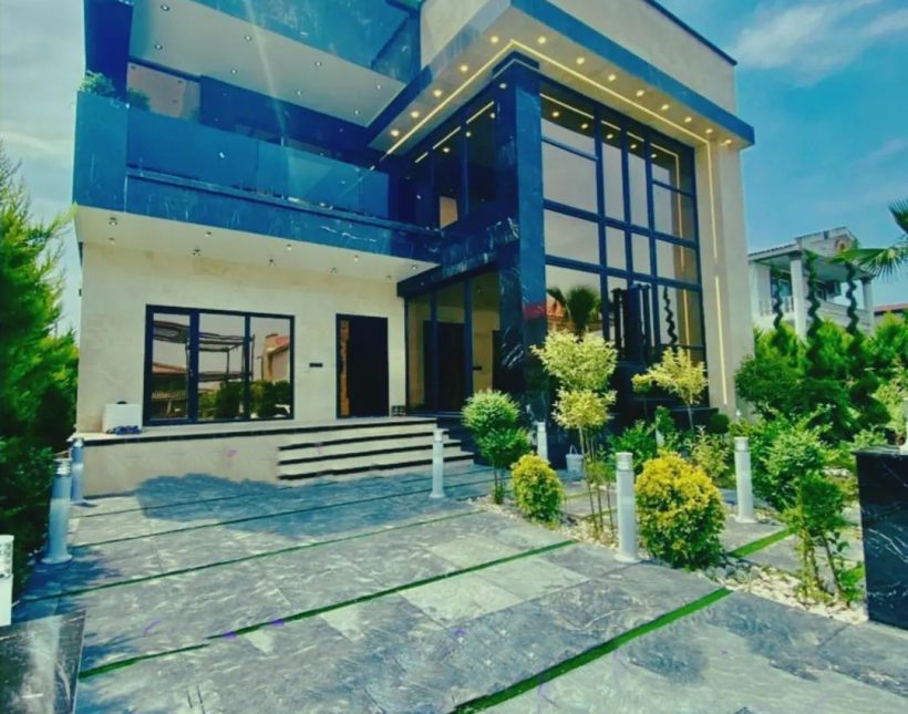 خرید ویلا دوبلکس 300 متری استخر دار مدارک کامل | ۳۰۰ متر