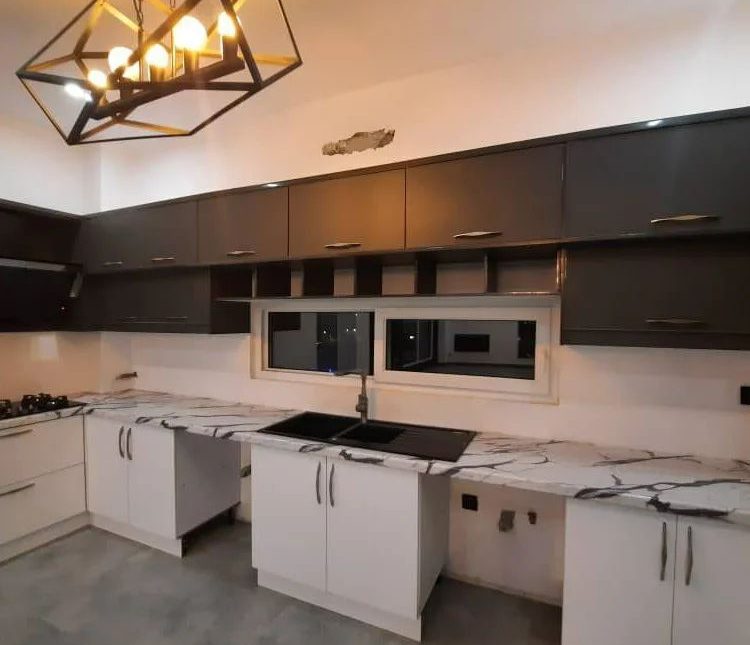 خرید ویلا دوبلکس 350 متری نما مدرن استخر دار مدارک کامل | ۳۵۰ متر
