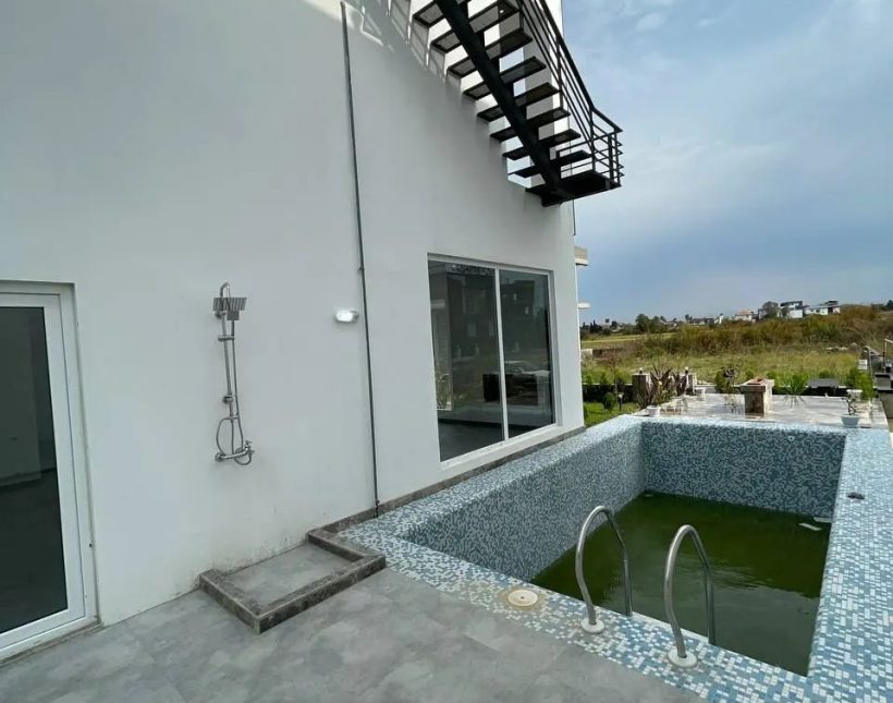 خرید ویلا دوبلکس 350 متری نما مدرن استخر دار مدارک کامل | ۳۵۰ متر